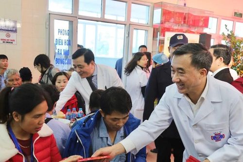 Mang mùa Xuân đến với bệnh nhân ung thư