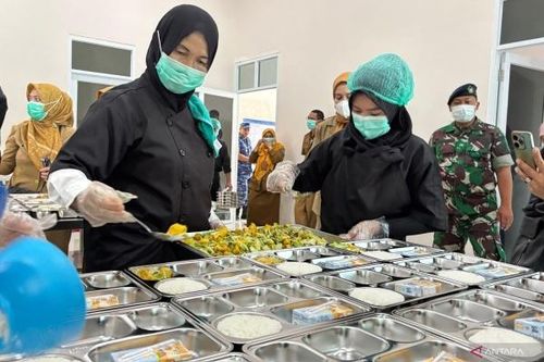 82,9 triệu người Indonesia hưởng lợi từ chương trình bữa ăn miễn phí