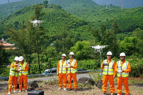 Đảm bảo truyền tải điện an toàn, liên tục, ổn định với sản lượng điện dự kiến năm 2025 là 269,1 tỷ kWh