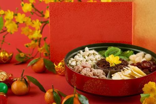 Khay mứt ngày Tết: Biểu tượng của sự ấm áp, sum vầy trong những ngày đầu xuân