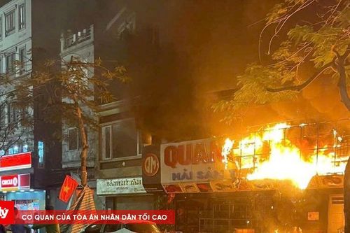 Cháy nhà hàng hải sản tối mùng 1 Tết