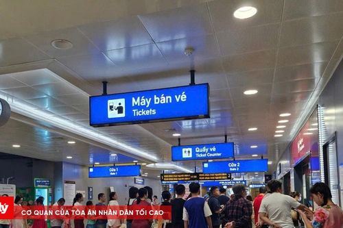 Metro 1 TP.HCM tăng chuyến liên tục phục vụ người dân dịp Tết