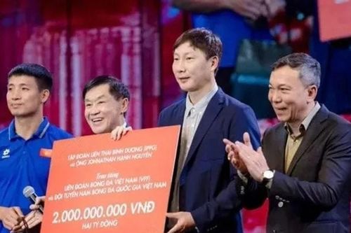 Tuyển Việt Nam được thưởng 2 tỷ đồng trước thềm giải châu Á; Ronaldo sắp có đối tác đẳng cấp trên hàng công