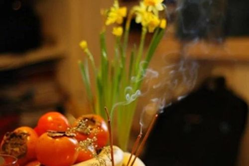 10 điều cần làm vào ngày mùng 1 Tết để có được vận may lớn và tài lộc dồi dào trong năm Ất Tỵ 2025