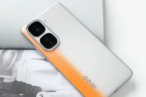 Smartphone chip Dimensity 9400, RAM 16GB, pin 6.100mAh, sạc 120W, giá rẻ bất ngờ