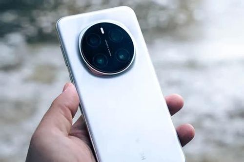 Smartphone chip Snapdragon 8 Elite, camera 'đỉnh nóc kịch trần' pin 5.850 mAh, sạc 100W, giá gần 19 triệu đồng, so kè cùng iPhone 16 Pro