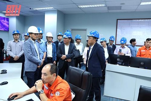 Động lực tăng trưởng: Xứng danh 'đầu tàu'