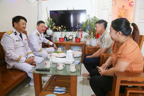 Vùng 4 Hải quân tổ chức nhiều hoạt động vui Xuân, đón Tết cho bộ đội