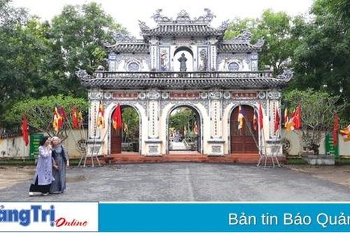 Tết ở chùa