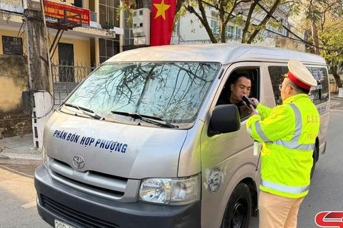 Lực lượng Cảnh sát giao thông Sơn La đảm bảo an toàn giao thông dịp Tết