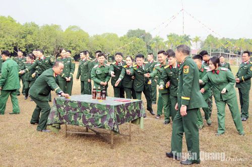 Bộ CHQS tỉnh tổ chức hoạt động vui Tết thắm tình đồng đội