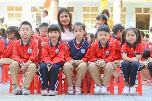 Những lời chúc năm mới Ất Tỵ hay và ý nghĩa gửi đến thầy cô