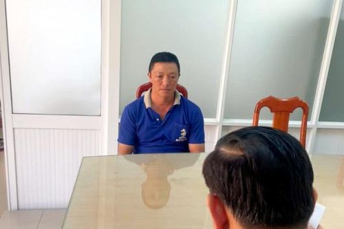 Cạnh tranh làm ăn, ném mắm tôm vào cửa hàng đối thủ sáng mùng 1 Tết