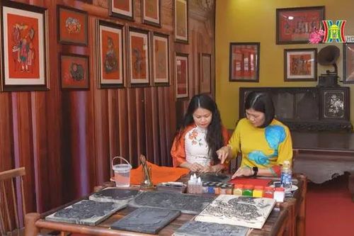 Những người tâm huyết với dòng tranh cổ