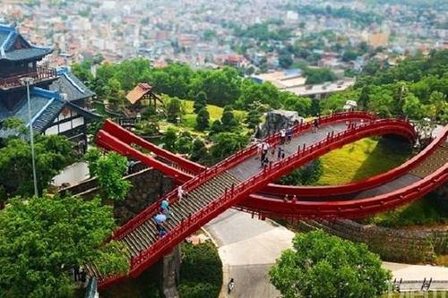 Hạ Long 'hot' nhất mùa du lịch Tết Ất Tỵ ở miền Bắc