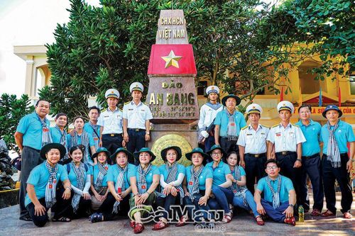 Ðến với Trường Sa thân yêu