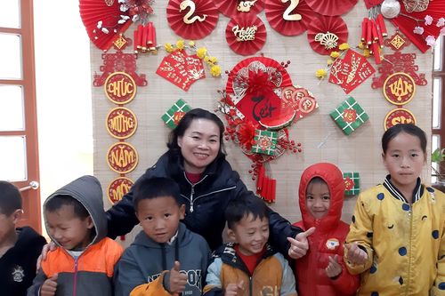 Tết xa nhà của nữ hiệu trưởng hơn 30 năm gieo chữ vùng sơn cước