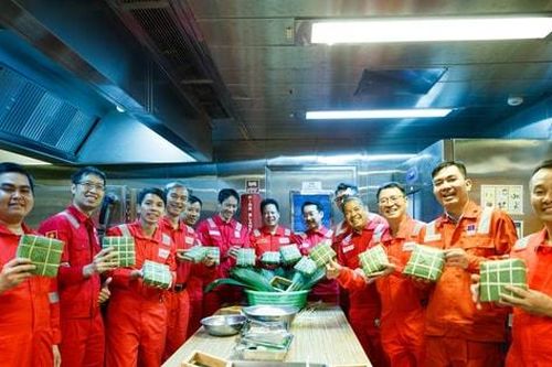 Đón Tết giữa biển khơi