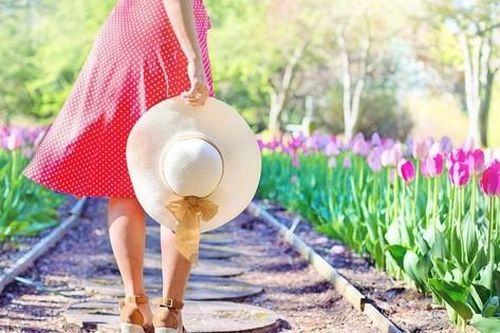 Ngày đẹp du xuân và hướng tốt cho từng tuổi để cả năm thuận buồm xuôi gió