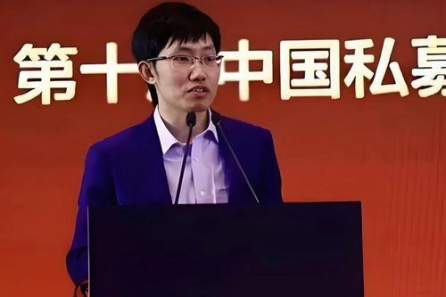 'Cha đẻ' DeepSeek về quê ăn Tết, cả làng treo băng rôn chào mừng