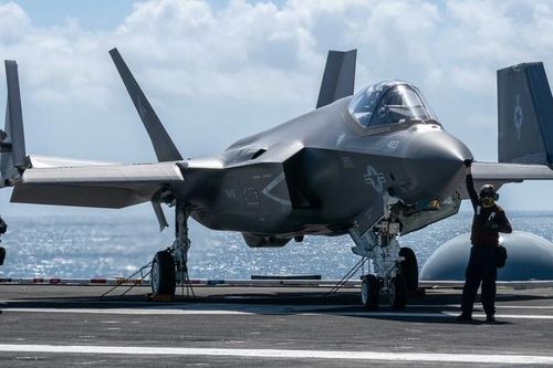 'Chiến thần' trên biển F-35C khiến Trung Quốc mất ăn mất ngủ