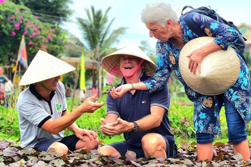 Trải nghiệm thi vị ở làng rau Trà Quế