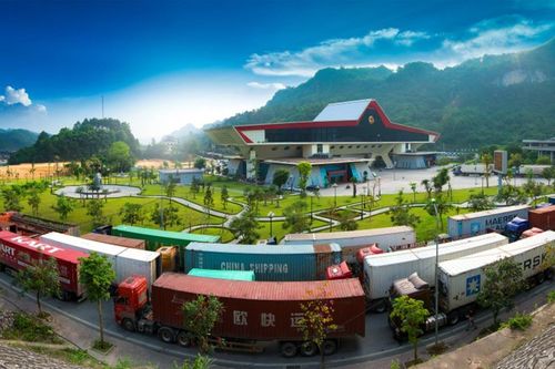 Du xuân qua các cửa khẩu biên giới