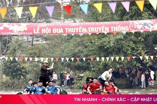 Sôi nổi lễ hội đua thuyền truyền thống trên sông Minh
