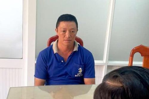 Tạt mắm tôm ngày đầu năm mới vì… chủ nhà tăng giá thuê mặt bằng