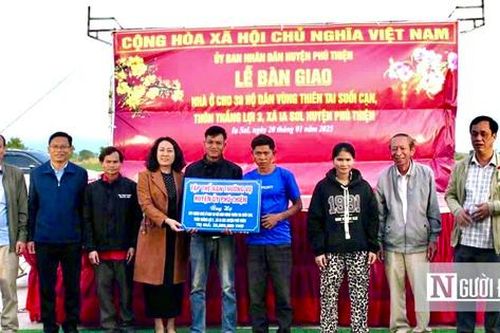 Tết đầu tiên ấm cúng của làng Suối Cạn sau nhiều năm sống biệt lập