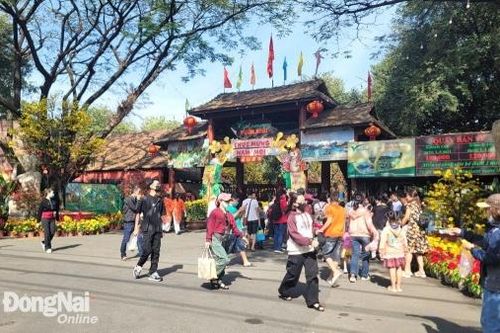 Đồng Nai đón hơn 80 ngàn lượt du khách trong 3 ngày Tết