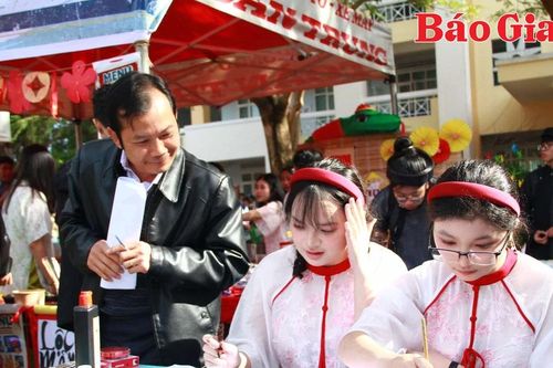 Tết cổ truyền qua góc nhìn của người trẻ