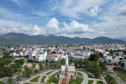 Diên Khánh vững bước phát triển
