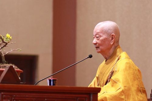 Hàng ngàn người đến nghe Đại lão Hòa thượng Thích Trí Quảng khai pháp đầu năm