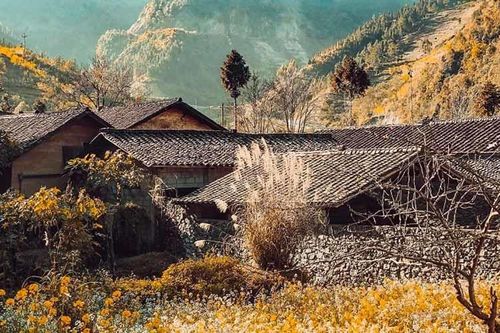 Nhà trình tường ở cao nguyên đá Đồng Văn
