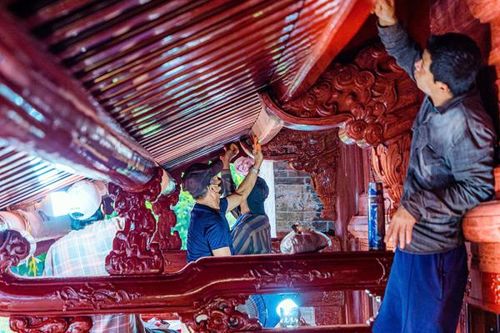 Những bàn tay tài hoa 'hồi sinh' di tích đất Cố đô