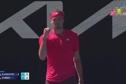 Novak Djokovic xô đổ ký lục của Roger Federer