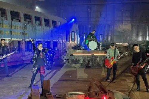 Ngũ cung thổi hồn di sản vào rock
