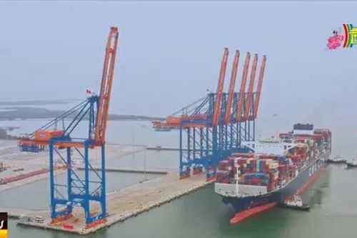 Xuất khẩu hàng hóa nhộn nhịp ngay những ngày đầu xuân