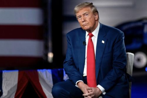 Ông Trump bắt đầu nhiệm kỳ mới với tỷ lệ ủng hộ thấp kỷ lục