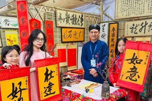 Văn Miếu - Quốc Tử Giám đón 65.000 lượt khách trong 3 ngày Tết Nguyên đán Ất Tỵ