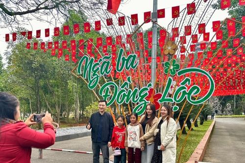 'Địa chỉ đỏ' hút khách du xuân