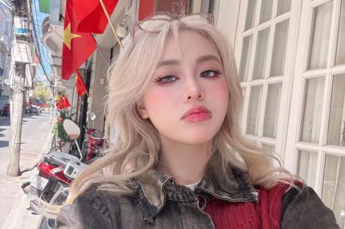 Dàn anh tài, chị đẹp ngày Tết