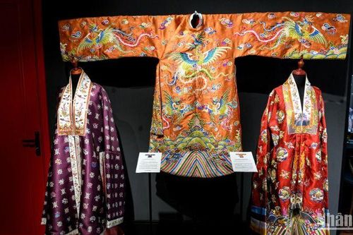 Gìn giữ và phát huy trang phục cổ Việt Nam