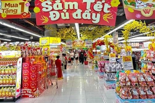 Sức mua tăng, thị trường hàng hóa trong nước sôi động trở lại