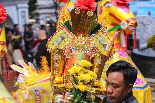 Ngày đầu năm về ngôi đền nộp hơn 25 tỷ đồng tiền công đức