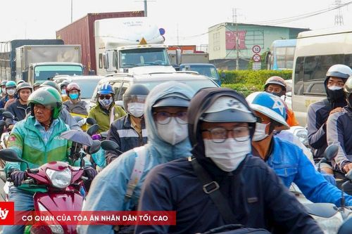 Người dân bắt đầu quay lại TP.HCM, CSGT khuyến cáo gì?