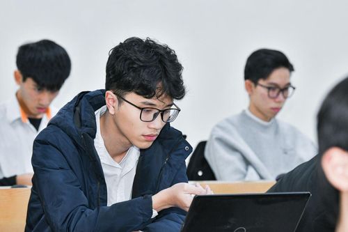Nhiều trường đại học tiếp tục xét tuyển học bạ năm 2025