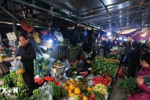 Mùng 4 Tết Nguyên đán Ất Tỵ 2025: Trái cây, hoa tươi, trở về giá ngày thường
