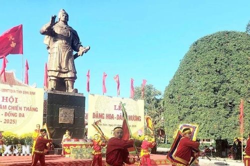 Bình Định dâng hương kỷ niệm 236 năm Chiến thắng Ngọc Hồi-Đống Đa